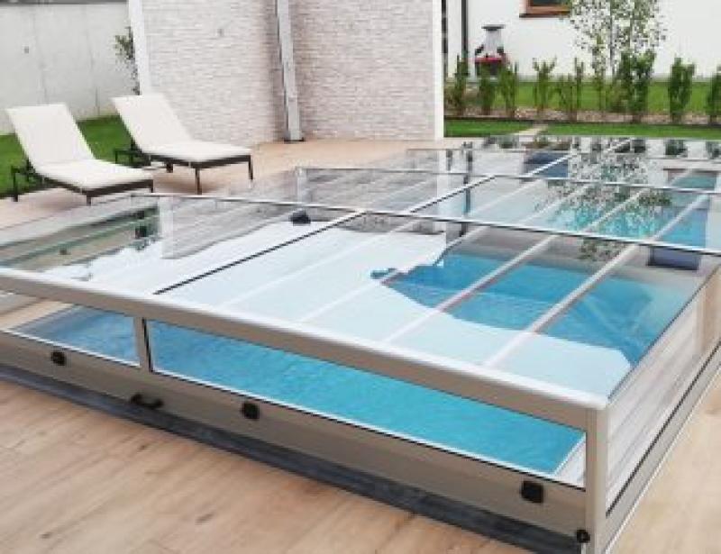 Preview: Poolüberdachung Nevada, flache Ausführung, Außenmaß L 8,10 m x B 4,13 m